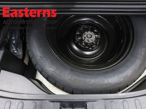 Used 2018 Toyota RAV4 LE w/ All Weather Liner Package FWD image 21