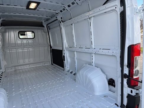 New 2026 RAM ProMaster 2500 w/ Convenience Group image 11