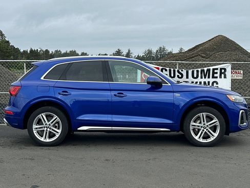 Used 2024 Audi Q5 e Premium Plus AWD/4WD image 3