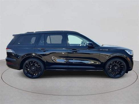 Used 2023 Lincoln Aviator Black Label w/ Jet Package image 6