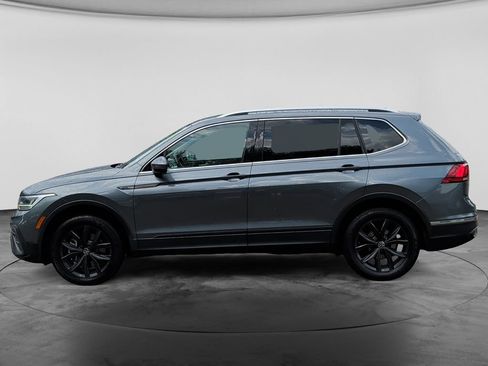 Used 2024 Volkswagen Tiguan SE AWD/4WD image 4