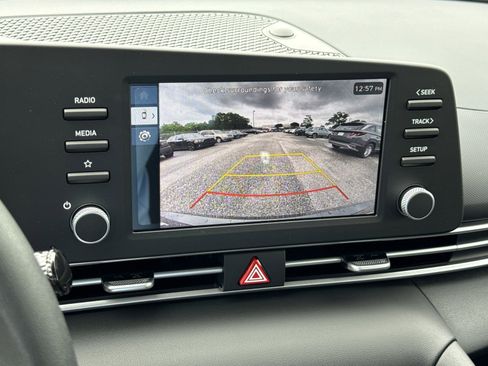 New 2026 Hyundai Elantra SE FWD image 22