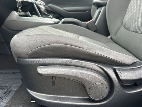 Used 2025 Kia Seltos LX image 14