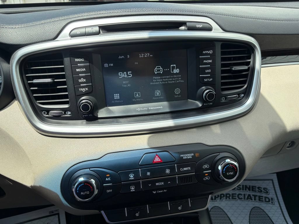 Used 2018 Kia Sorento FWD image 10