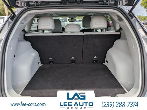 Used 2019 Jeep Compass Latitude w/ Popular Equipment Group FWD image 11