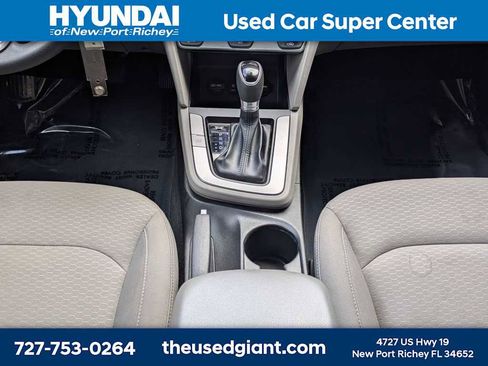 Used 2019 Hyundai Elantra SEL image 18