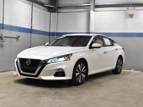 Used 2020 Nissan Altima 2.5 SV image 4