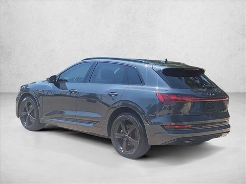 Used 2019 Audi e-tron Premium Plus AWD/4WD image 7
