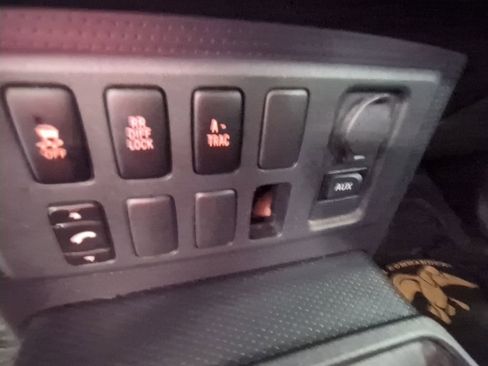 Used 2010 Toyota FJ Cruiser 4WD image 17