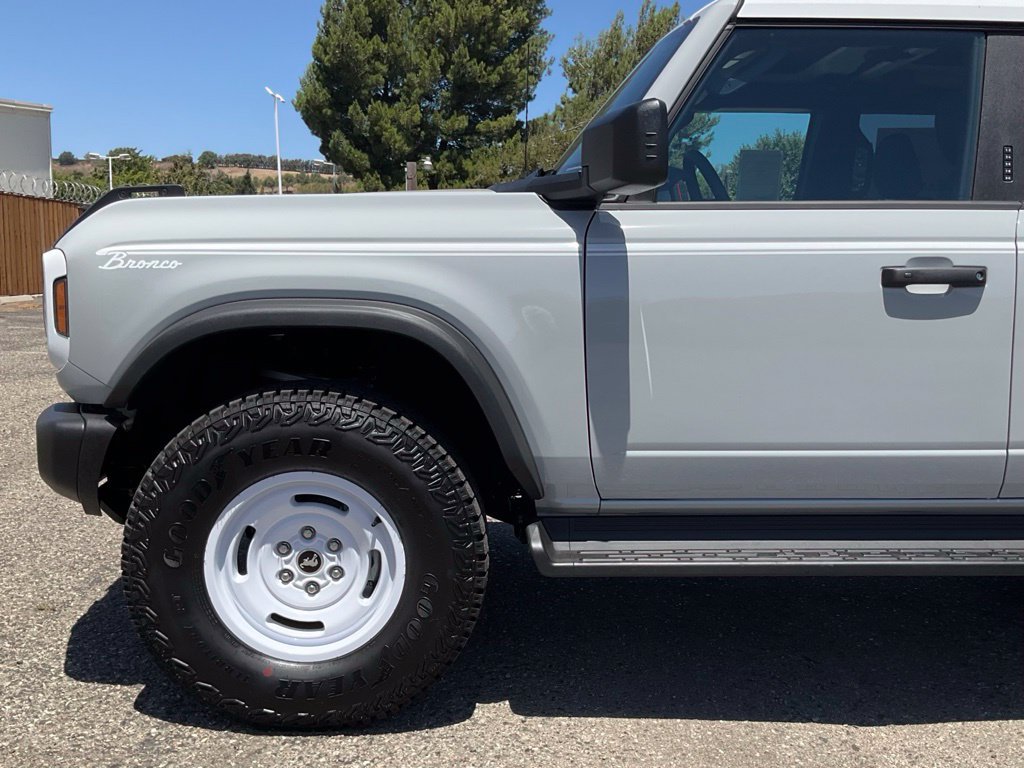 New 2026 Ford Bronco Heritage Edition AWD/4WD image 11