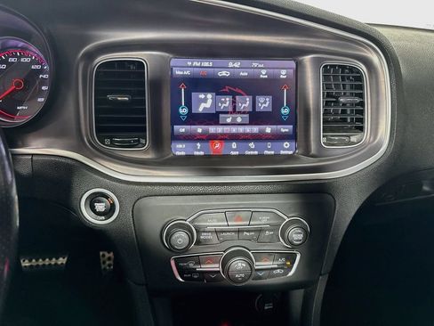 Used 2019 Dodge Charger Scat Pack RWD image 16