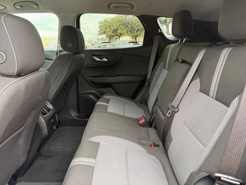 Used 2025 Chevrolet Blazer LT image 25
