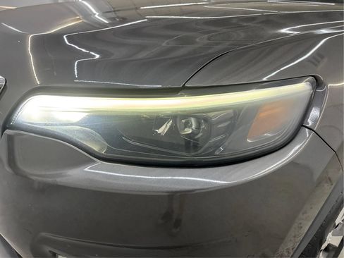 Used 2019 Jeep Cherokee Limited AWD/4WD image 31