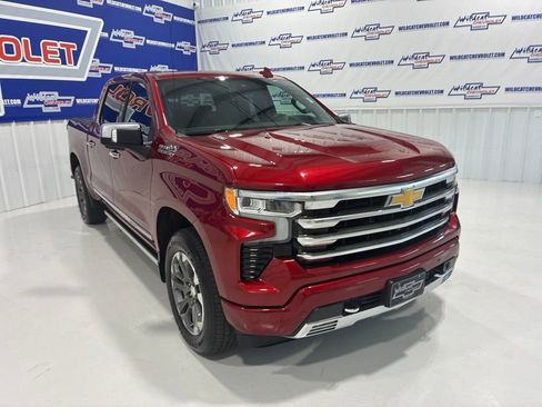 Used 2023 Chevrolet Silverado 1500 High Country w/ Technology Package AWD/4WD image 13