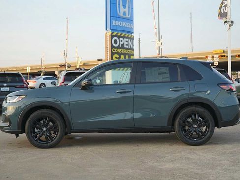 New 2026 Honda HR-V Sport image 3