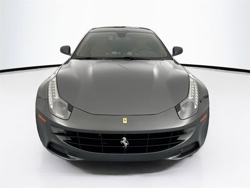 Used 2015 Ferrari FF image 2