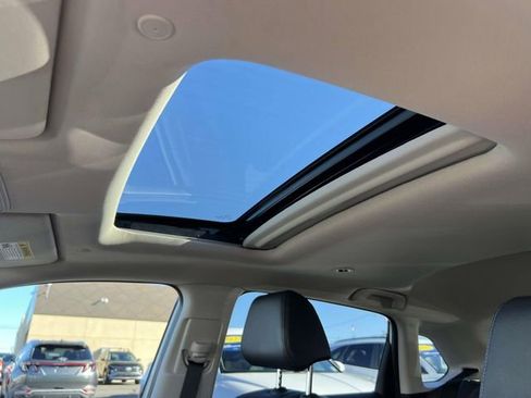 Used 2023 Honda HR-V EX-L image 18