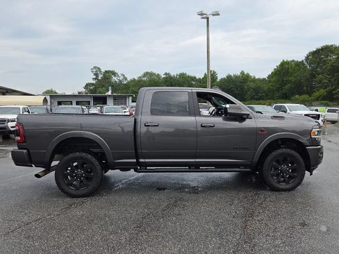 Used 2020 RAM 2500 Laramie w/ Night Edition AWD/4WD image 11