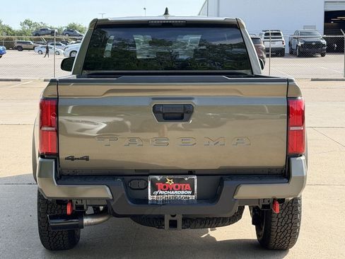 New 2026 Toyota Tacoma TRD Off-Road AWD/4WD image 5