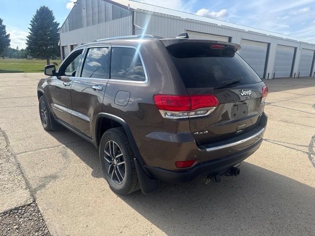 Used 2017 Jeep Grand Cherokee Limited AWD/4WD image 8