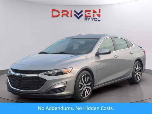 Used 2024 Chevrolet Malibu RS FWD image 1