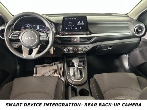 Certified 2024 Kia Forte LXS image 4