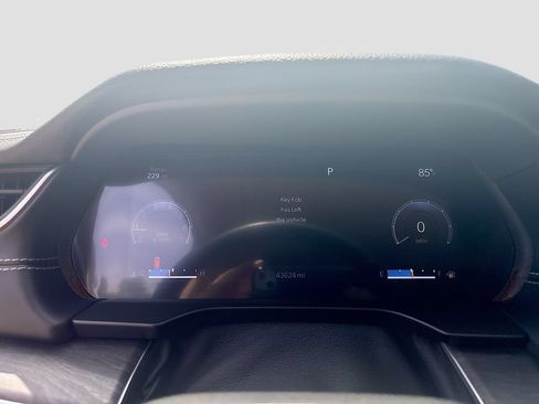 Used 2021 Jeep Grand Cherokee L Limited RWD image 37
