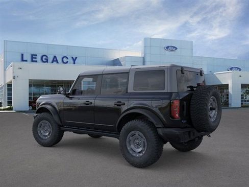 New 2025 Ford Bronco Badlands image 4