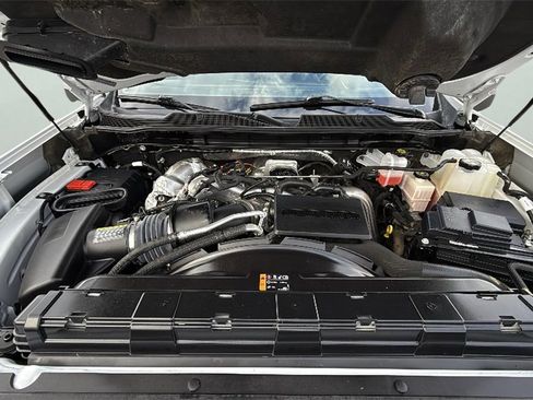 Used 2024 Chevrolet Silverado 2500 LT image 35