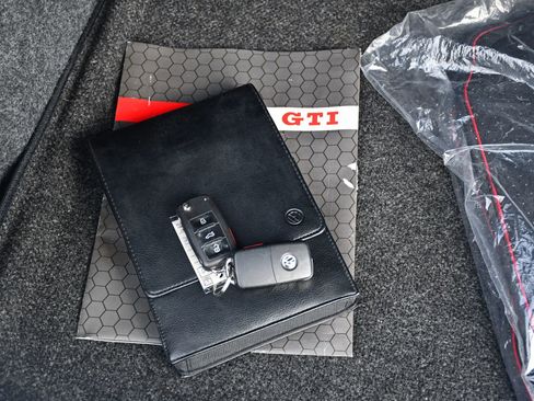 Used 2013 Volkswagen GTI Driver's Edition image 34