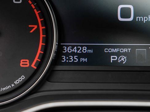 Used 2023 Audi Q5 2.0T Premium w/ Convenience Package image 24