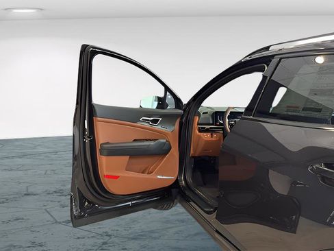 New 2026 Kia Sportage X-Line w/ X-Line Technology Package image 18