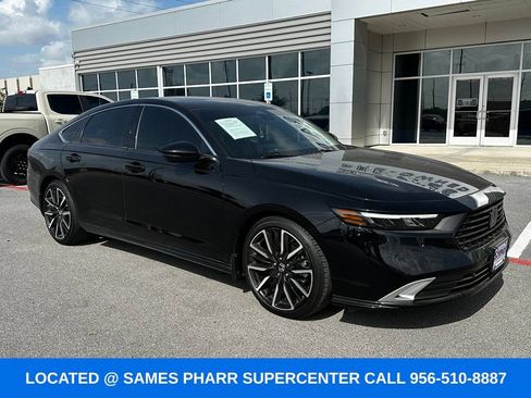 Used 2025 Honda Accord Touring image 3