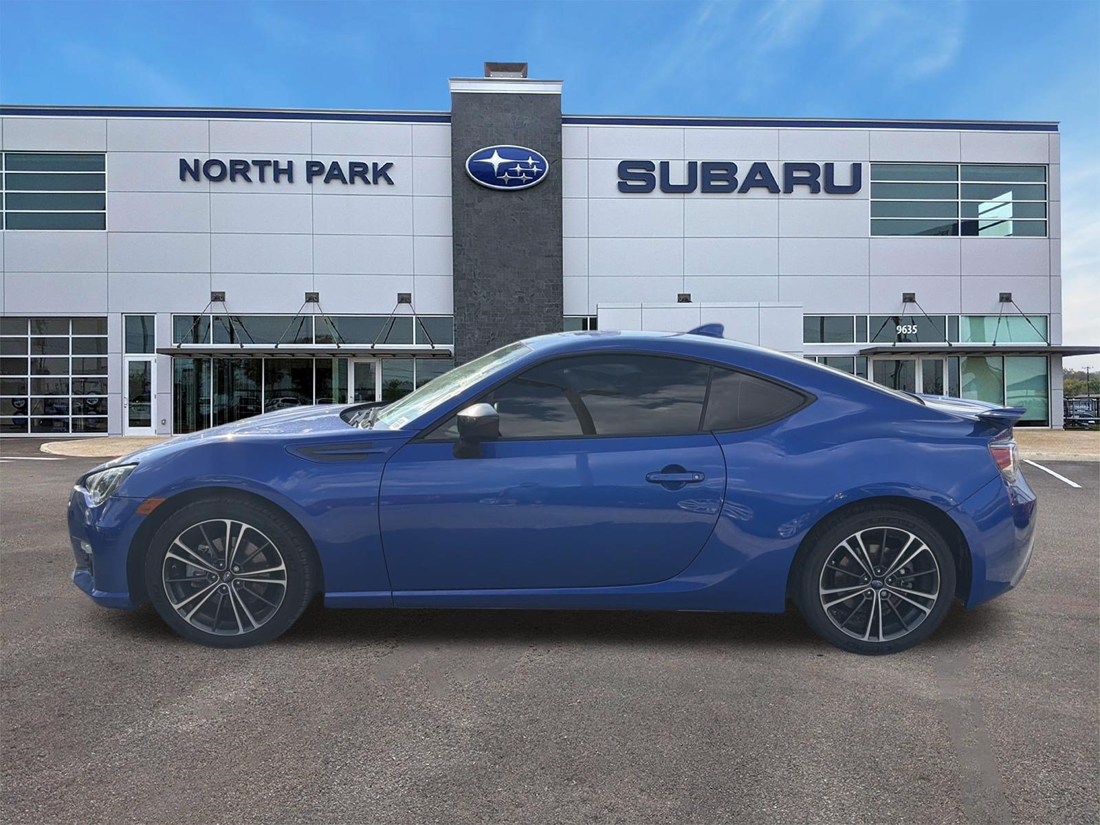 Used 2016 Subaru BRZ Limited w/ Popular Package #1 RWD image 3