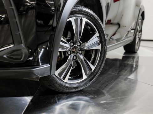 Used 2019 Lexus UX 250h w/ Premium Package image 12