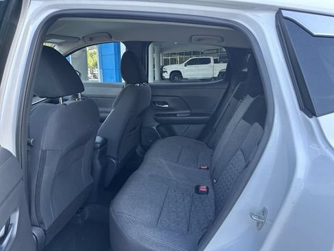 Used 2025 Nissan Kicks SV FWD image 27