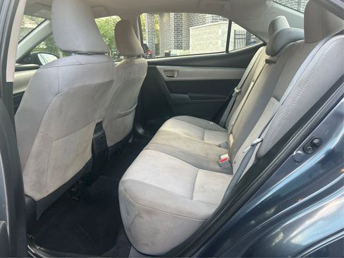 Used 2015 Toyota Corolla LE image 11