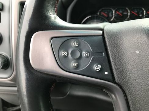 Used 2017 GMC Sierra 2500 SLT w/ All Terrain X HD Package image 9