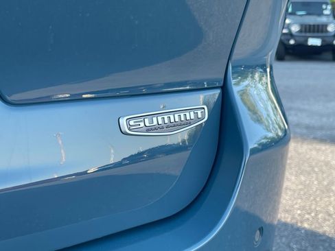 New 2026 Jeep Grand Cherokee L Summit w/ Advanced Protech Group IV AWD/4WD image 16