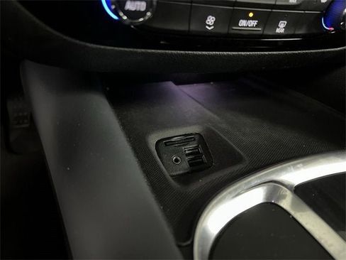 Used 2021 Buick Enclave Essence w/ Sport Touring Edition image 36