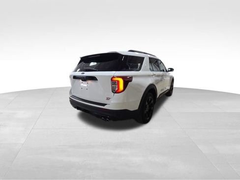 Certified 2022 Ford Explorer ST w/ Equipment Group 401A image 8