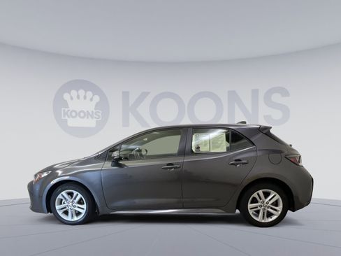 Used 2022 Toyota Corolla SE image 2