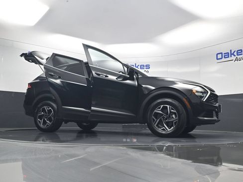 Used 2023 Kia Sportage LX AWD/4WD image 60