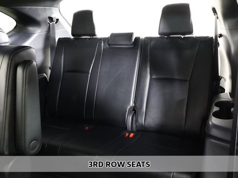 Used 2025 Toyota Highlander XSE image 8