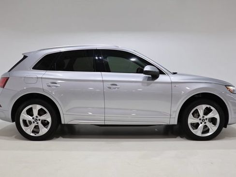 Used 2022 Audi Q5 2.0T Premium Plus w/ Premium Plus Package AWD/4WD image 9