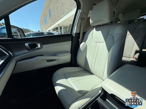 Certified 2025 Kia Sorento EX AWD/4WD image 21