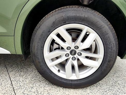 Used 2024 Audi Q5 2.0T Premium w/ Convenience Package image 8