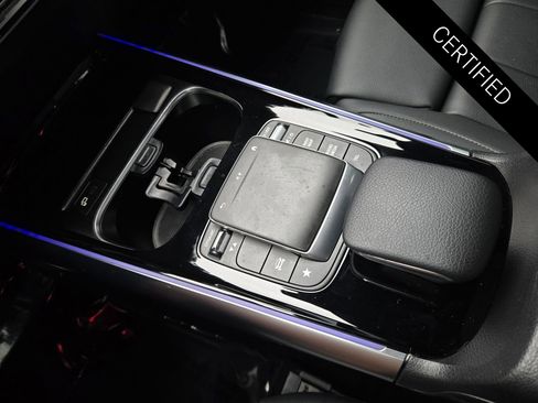 Certified 2021 Mercedes-Benz GLA 250 image 19