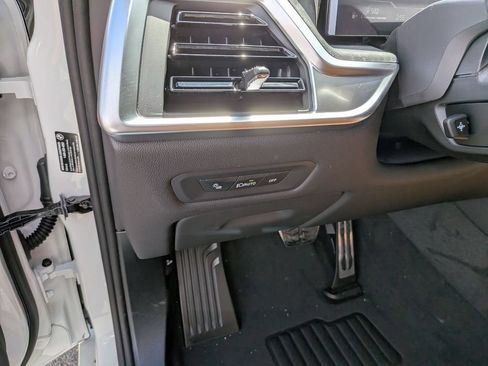 New 2026 BMW X5 xDrive50e AWD/4WD image 17