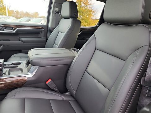 New 2026 GMC Sierra 1500 Elevation w/ Elevation Premium Package image 15
